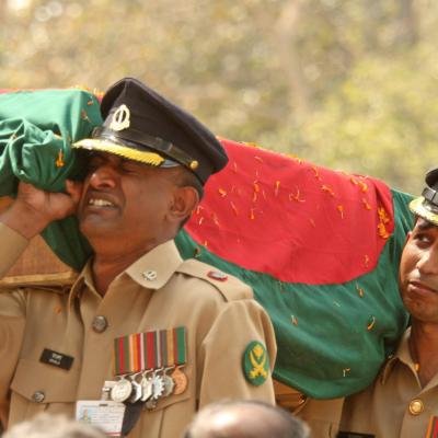 বিডিআর হত্যা তদন্তে কমিশন গঠনের সিদ্ধান্ত থেকে সরে এলো সরকার