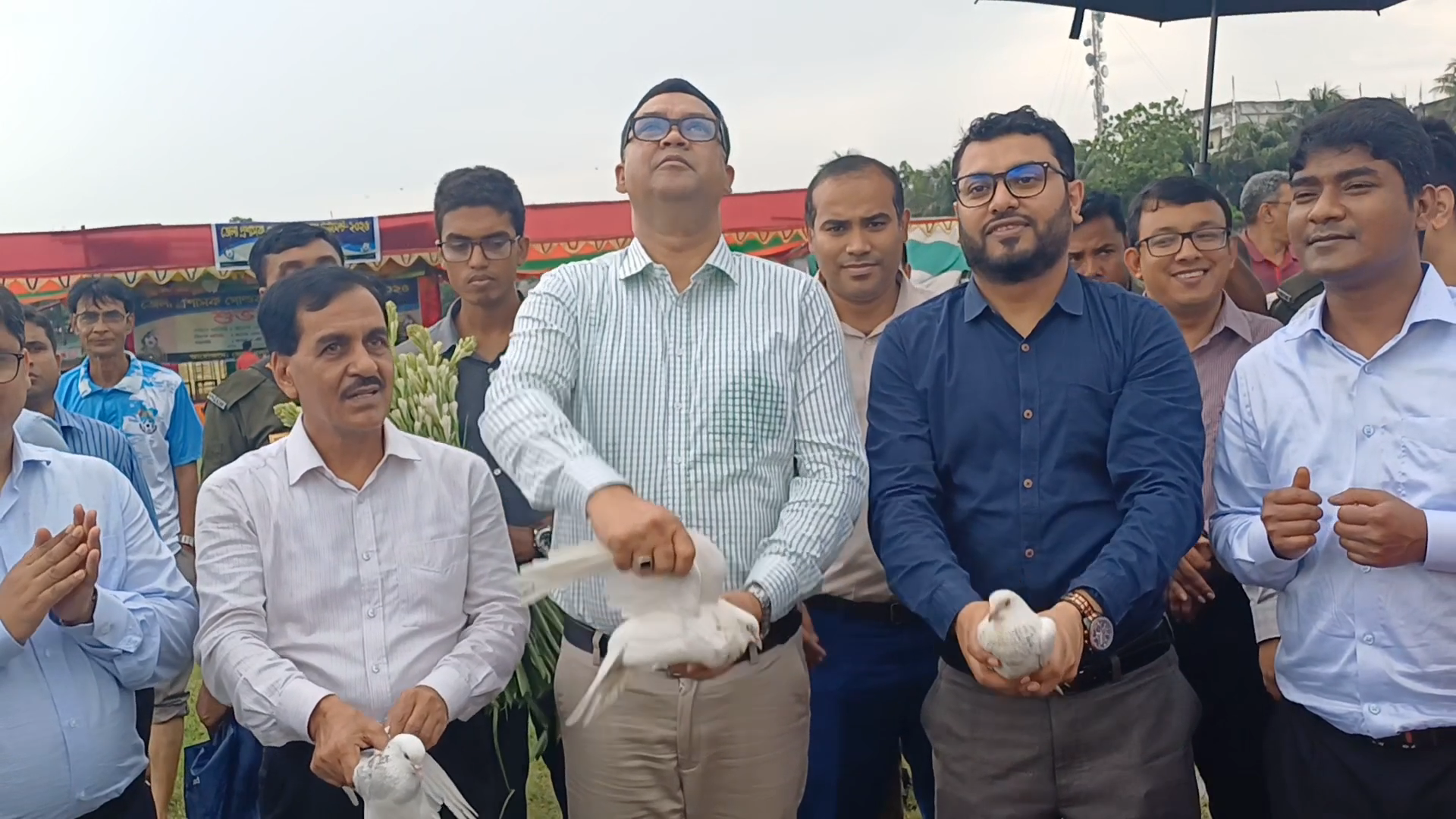 Naogaon dc gold cup pic (2)-1