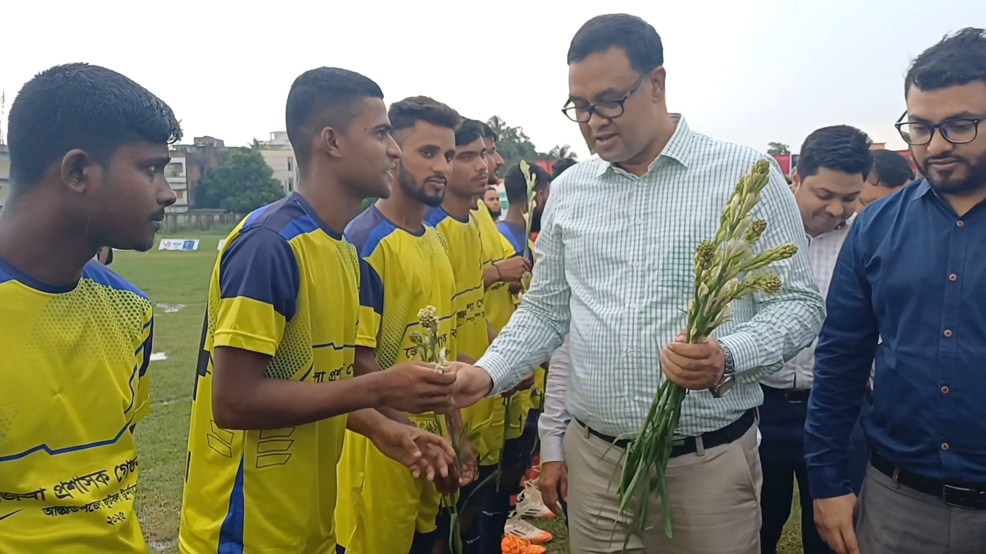 Naogaon dc gold cup pic (3)