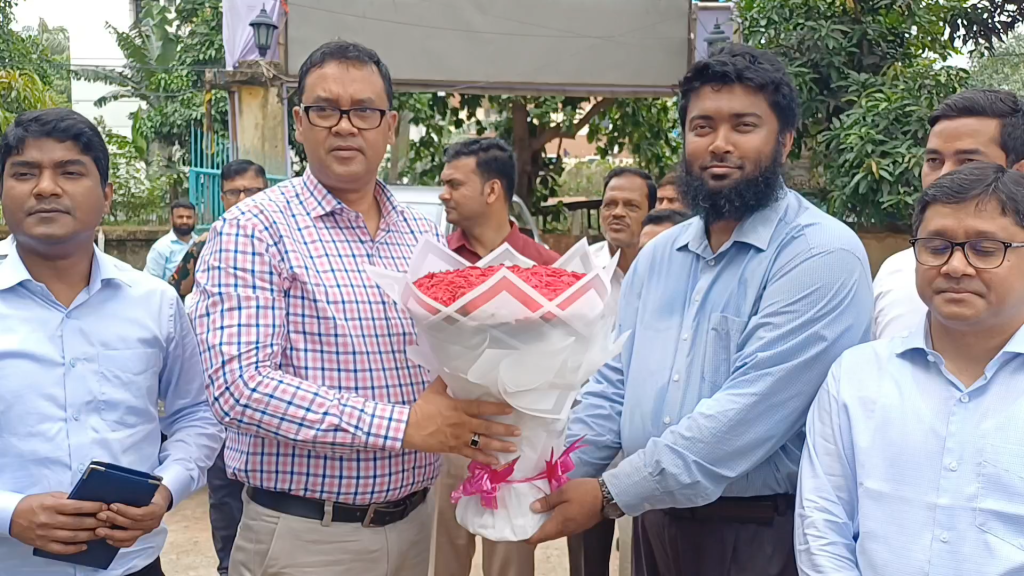 নওগাঁয় ভূমি মেলার উদ্বোধন